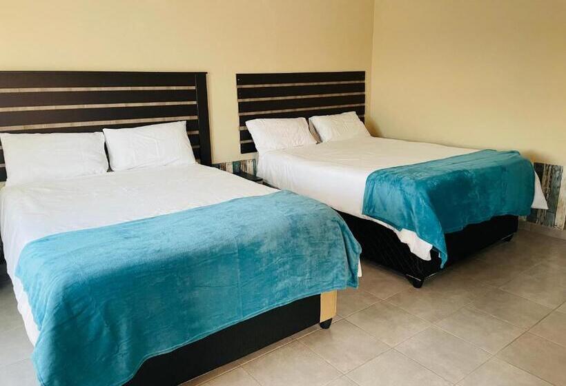 اتاق اکونومی, Druza’s Guest House