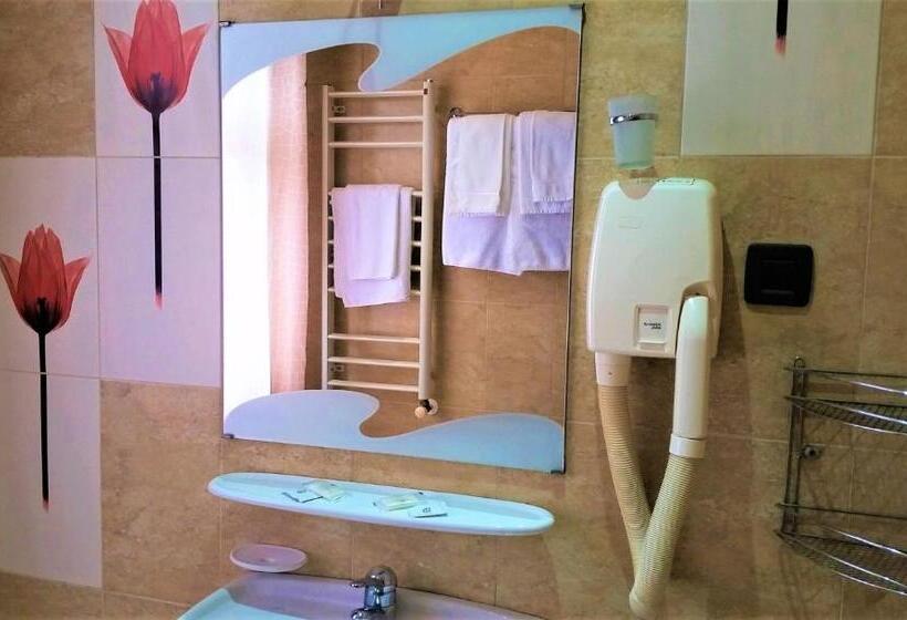 Люкс, Family Hotel Sonata