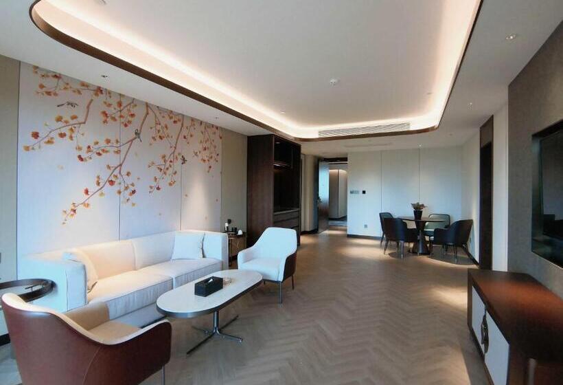 Люкс Повышенной Комфортности, Taishan Junhaiyue Phoenix