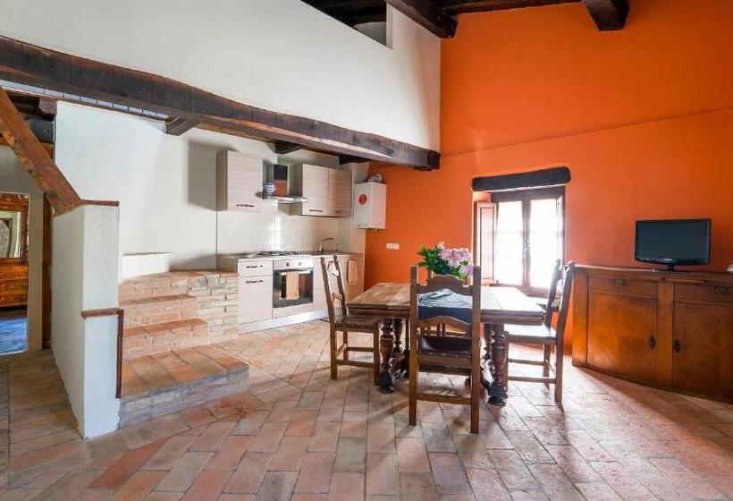 اتاق دوبلکس, Agriturismo I Pietrini