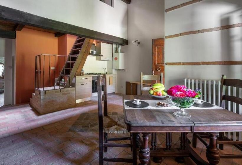 اتاق دوبلکس, Agriturismo I Pietrini
