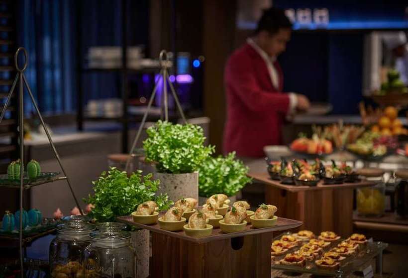 Люкс, Amari Spice Penang