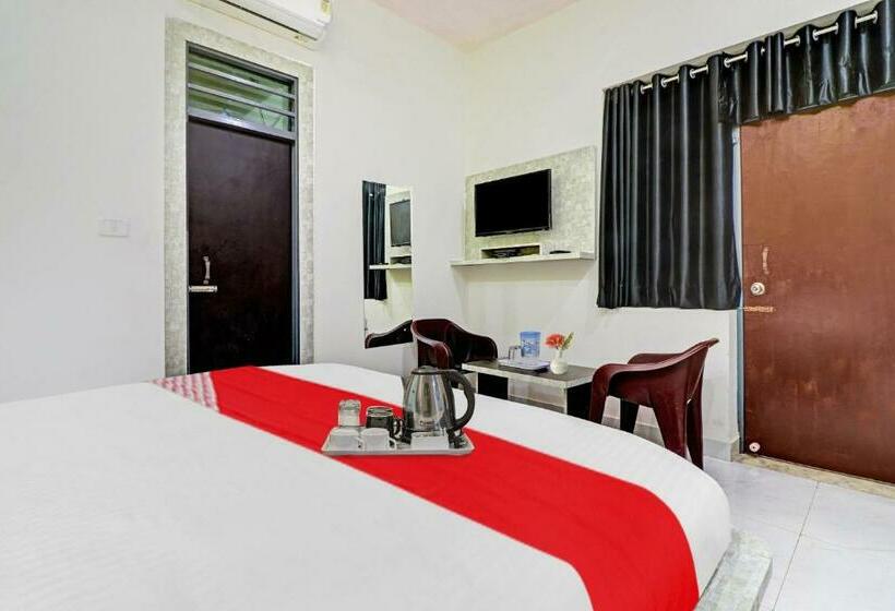 Трехместный Номер Классика, Flagship Good Times Guest House