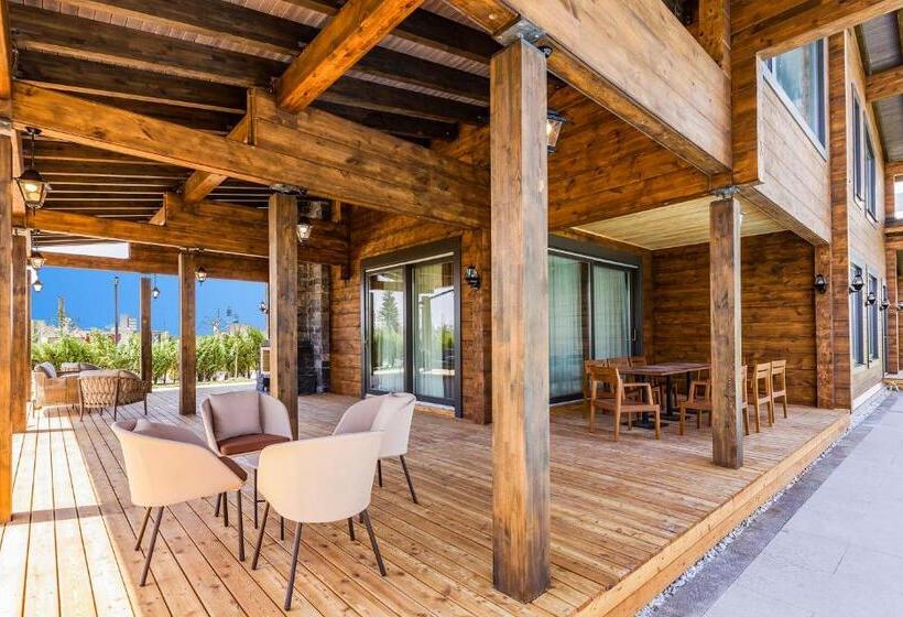 ویلای 1 خوابه, Eco Village
