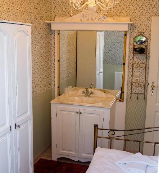اتاق استاندارد یک تخته با سرویس بهداشتی مشترک, Anno 1900 Hotel Babelsberg