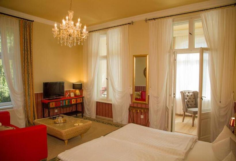 اتاق استاندارد سه نفره, Anno 1900 Hotel Babelsberg