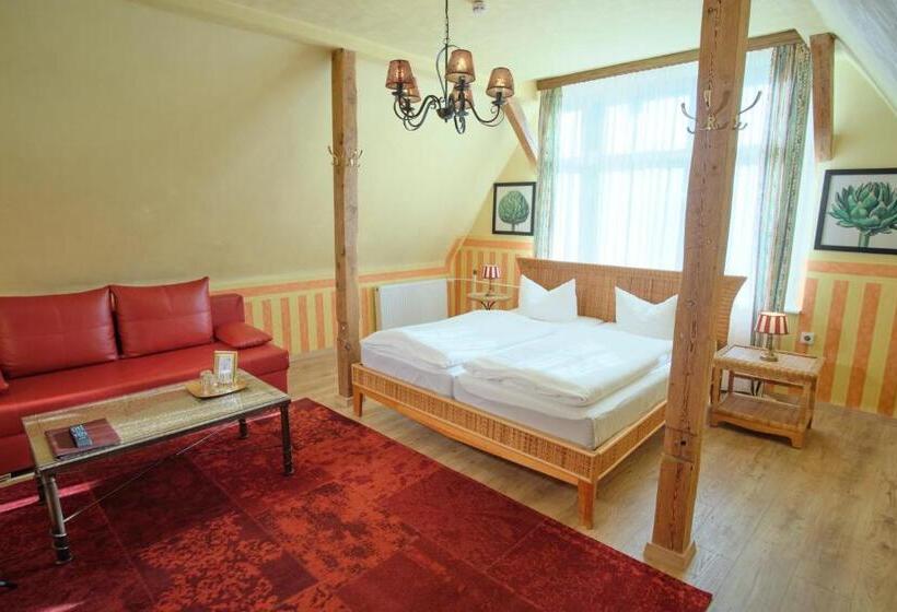 اتاق استاندارد سه نفره, Anno 1900 Hotel Babelsberg