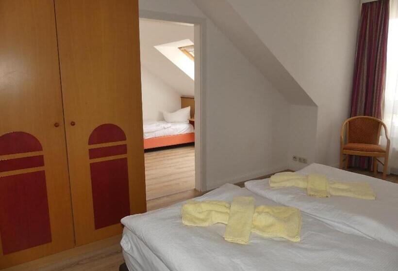 발코니가 있는 2 베드룸 아파트, Apartmenthaus Binzer Sterne