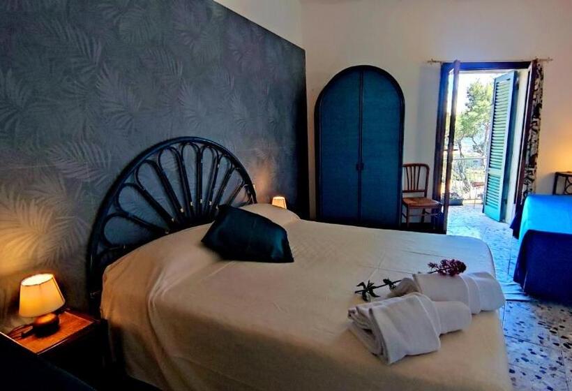 اتاق استاندارد با تخت بزرگ, Golfo Azzurro