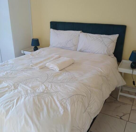 标准间, Jacmo Guest House