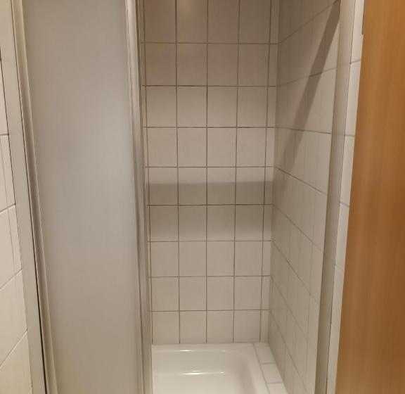 Номер Стандарт Индивидуальный с Балконом, Landhotel Jägerhof