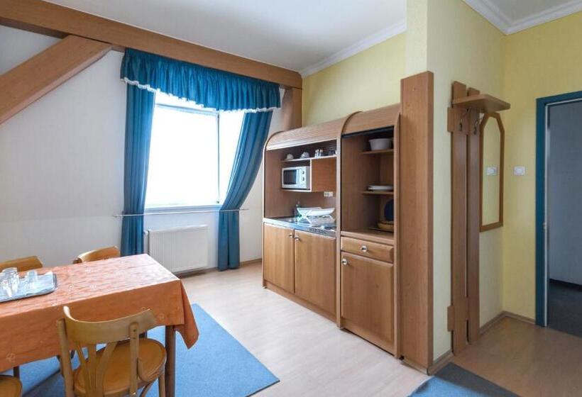 Apartamento 1 Dormitório, Kikelet Club