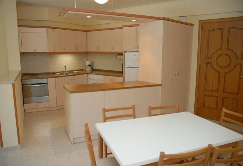 Апартаменты 2 Спальни, Niki Hotel Apartments