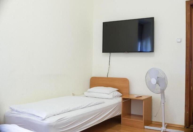 Семейный Номер, Wellness Hotel Szindbád