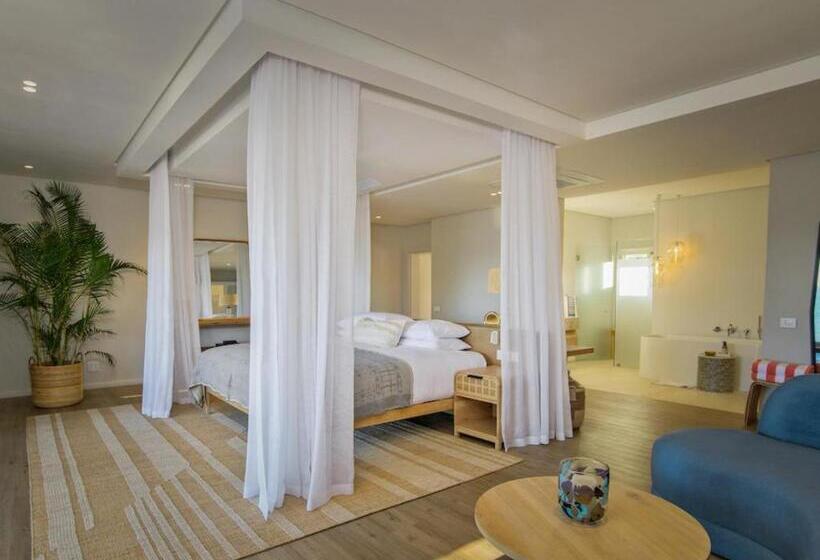 سوئیت با تخت بزرگ, Sala Beach House