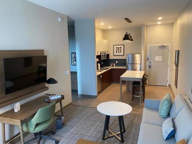 سوییت, Staybridge Suites   Lexington S Medical Ctr Area, An Ihg