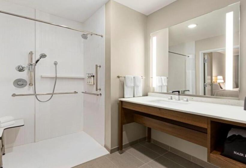 سوئیت برای معلولان, Staybridge Suites   Lexington S Medical Ctr Area, An Ihg