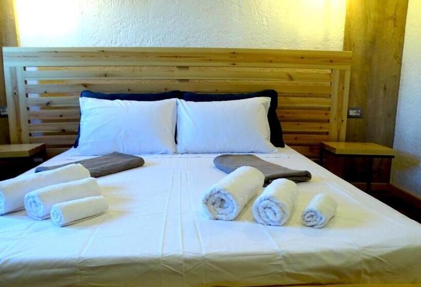 سوییت جونیور لوکس, Limni Resort