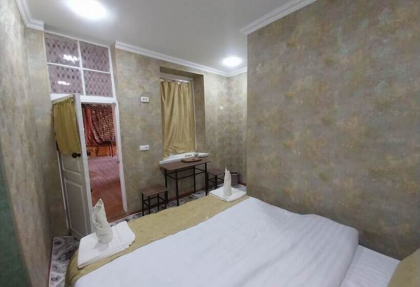 اتاق استاندارد, Reyhana Unique House