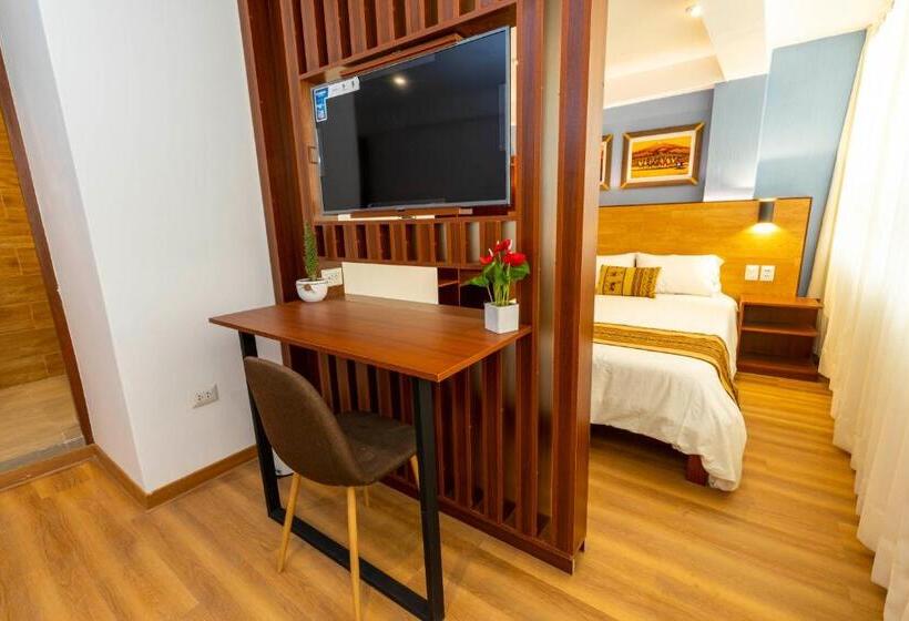 سوئیت با تخت بزرگ, Pacific Palace