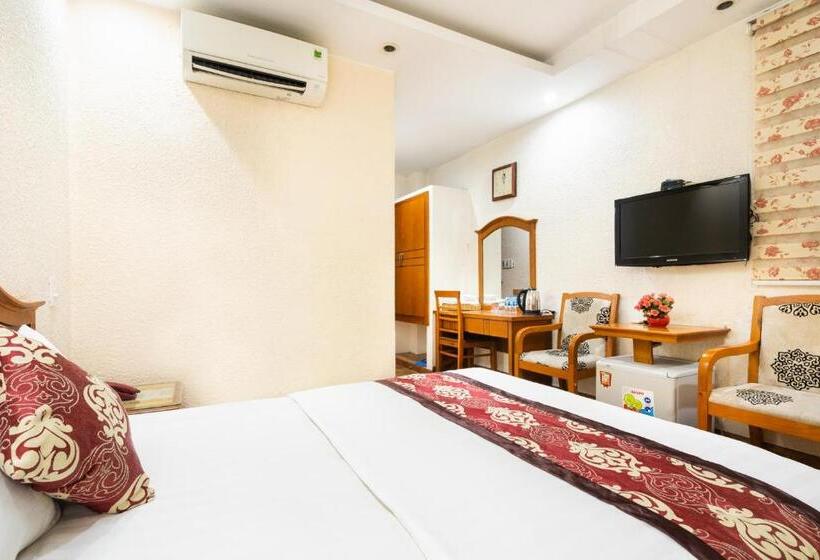 اتاق سوپریور, Queen Hotel Saigon Airport