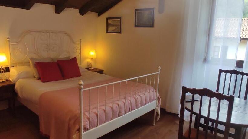 Семейный Номер, Hostal Mendaurpe