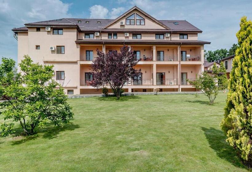 Полулюкс, Club Insieme Grand Resort