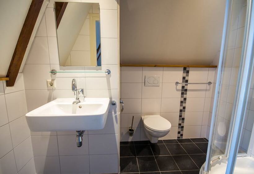 Chambre Standard, Kings Inn City Hostel