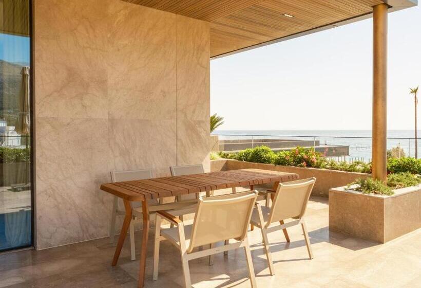 带海景的复工套房, Prado Luxury