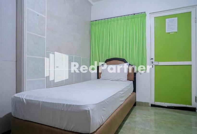 Номер Economy Индивидуальный, Pondok Hijau Syariah Mitra Reddoorz At Citraland Surabaya