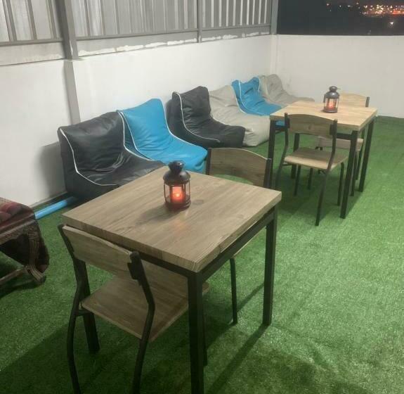 标准间, Happy Home Hostel