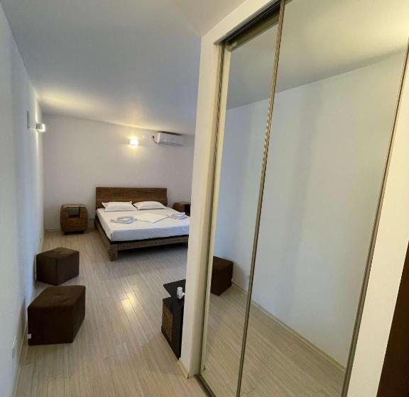 Номер Deluxe, Vila Regal Mamaia