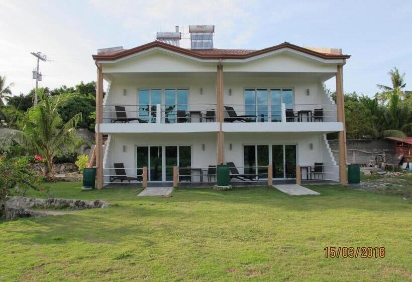 디럭스 룸, Cabilao Sunset Dive & Beach Resort