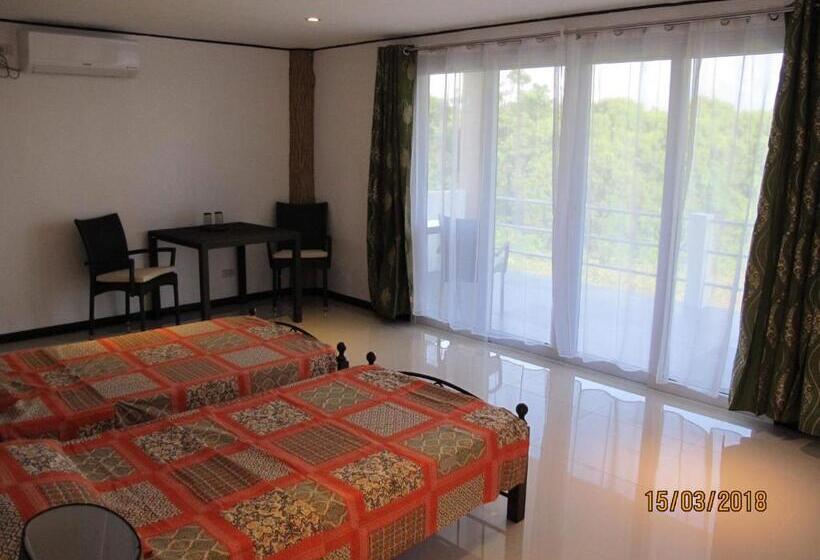 디럭스 룸, Cabilao Sunset Dive & Beach Resort