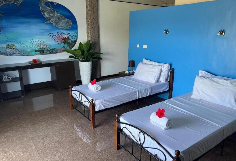 디럭스 방갈로, Cabilao Sunset Dive & Beach Resort