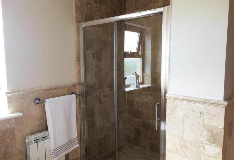 Standard room with outdoor bath, Wild Atlantic Breeze Guesthouse
