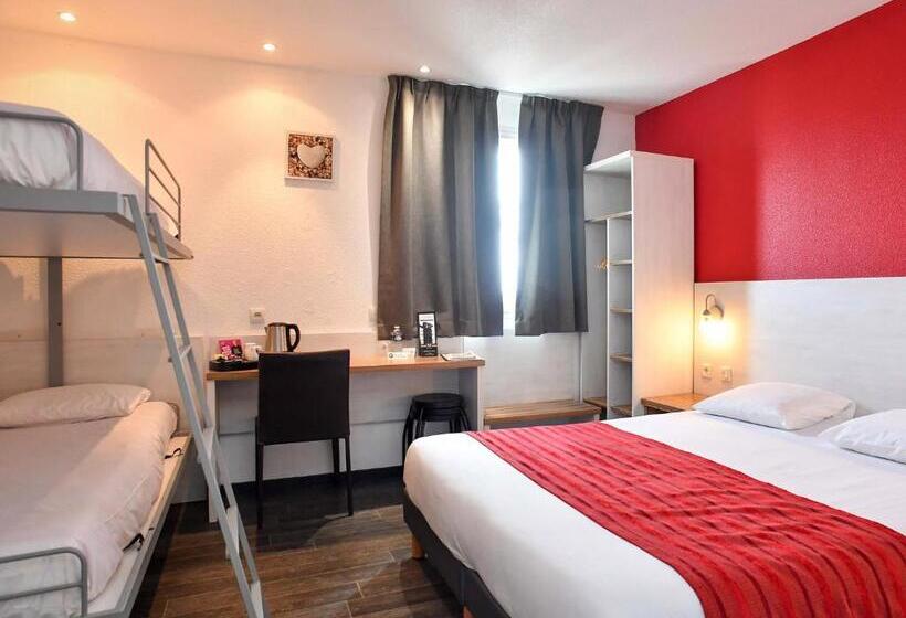Семейный Номер, Brit Hotel Confort Saint Lô