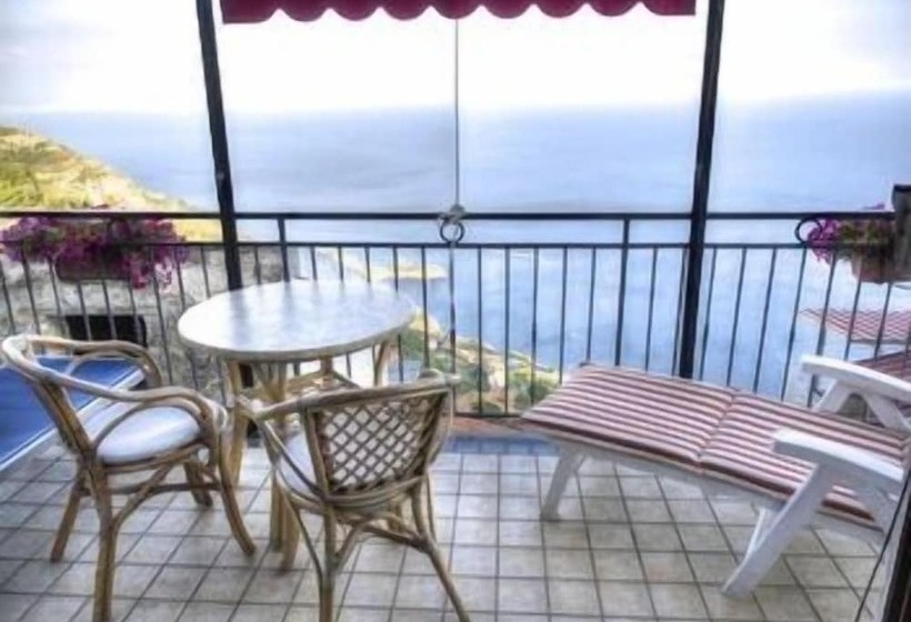 Номер Стандарт Вид на Море, Villa Donna Fausta