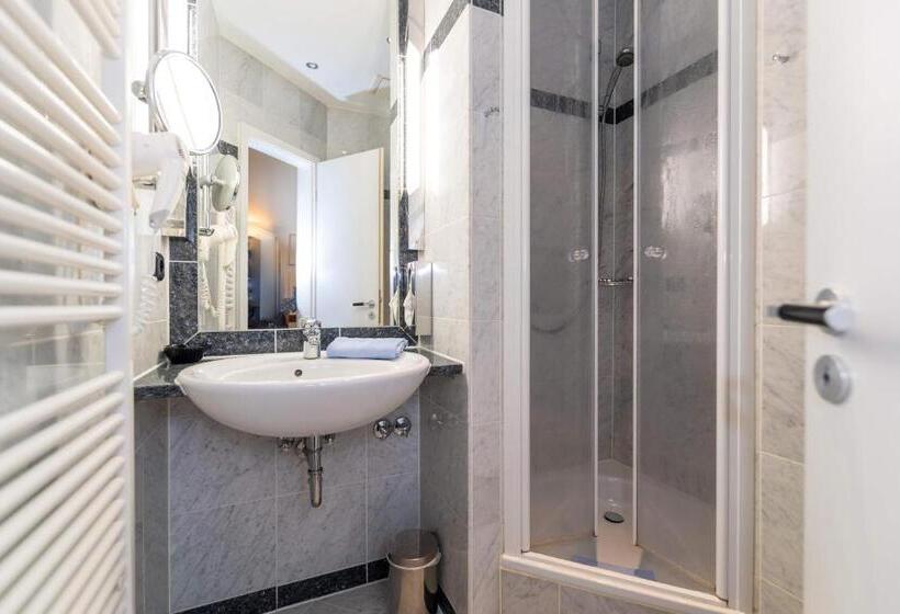Апартаменты 1 Спальня с Балконом, Aparthotel Seeschlösschen