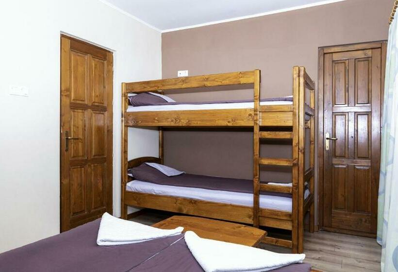 آپارتمان 1 خوابه با چشم‌انداز استخر, Pallos Apartments