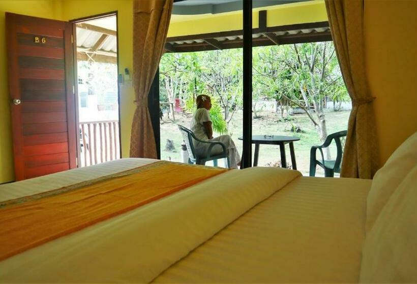 ガーデンビューのスタンダードバンガロー, Koh Yao Noi Beach Resort