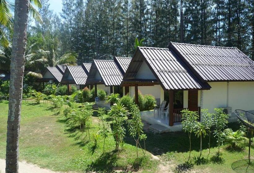 ガーデンビューのスタンダードバンガロー, Koh Yao Noi Beach Resort