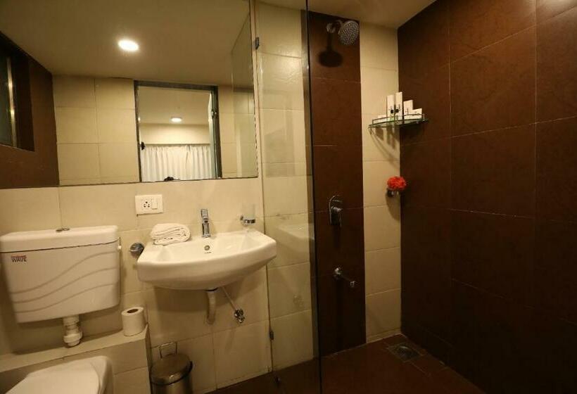 آپارتمان 1 خوابه با چشم‌انداز استخر, 7 Star Weekend Studio At Rajhans Belliza By Global Hospitality