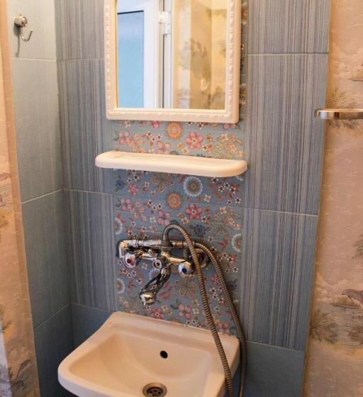 Трехместный Номер Стандарт с Балконом, Villa Maris