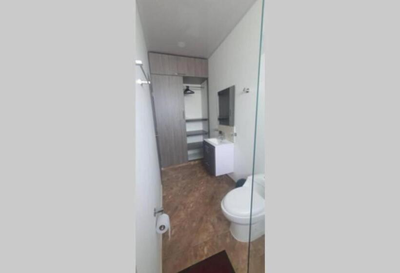 اتاق پریمیوم چهارنفره, Quinta Shaddai Melgar