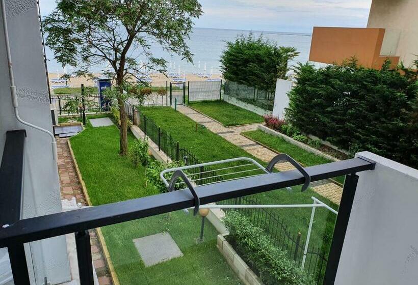 带海景的标准工作室, Amara Boutique & Design   студио