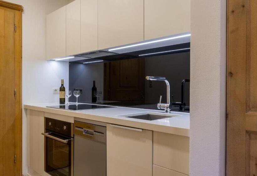 Апартаменты 1 Спальня с Балконом, Monte Vita Tirol   Apartments
