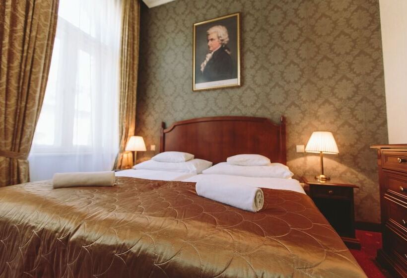 Номер Стандарт, Mozart