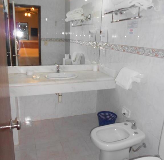 اتاق سوپریور, Tanger