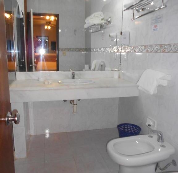 اتاق سوپریور, Tanger